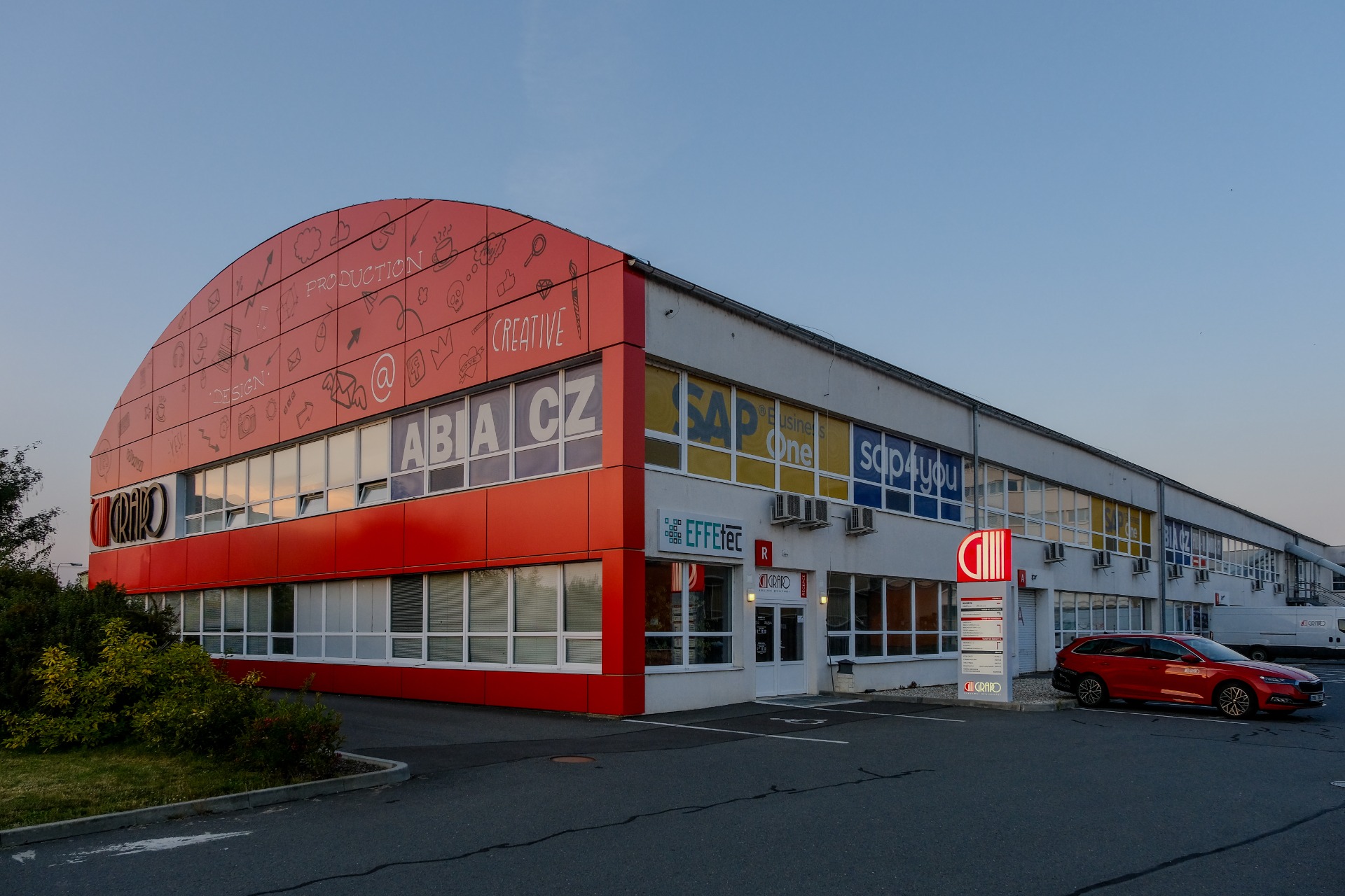 Příjezd k objektu GRAPO